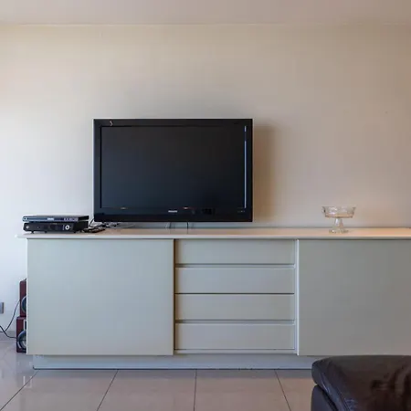 Apartment Very Spacious With Frontal Sea View And Terrace Equipped For 8 People T18